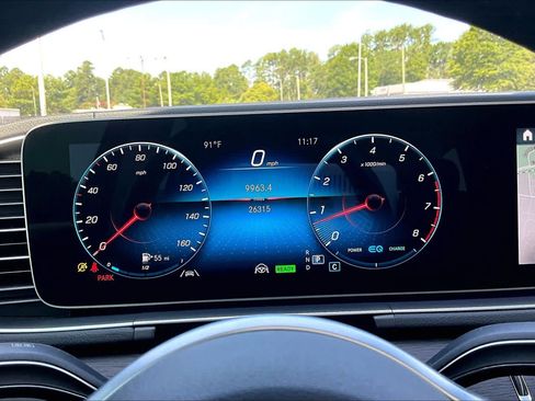 Used 2023 Mercedes-Benz GLS 450 4MATIC image 26