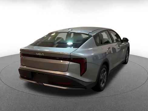 Used 2025 Kia K4 FWD image 12