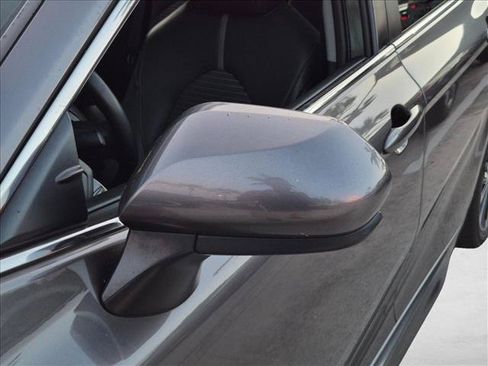 Used 2019 Toyota Camry SE w/ Carpet Mat Package FWD image 11