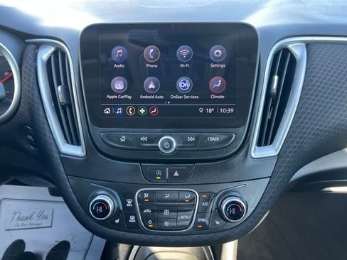 Used 2025 Chevrolet Malibu LT image 21