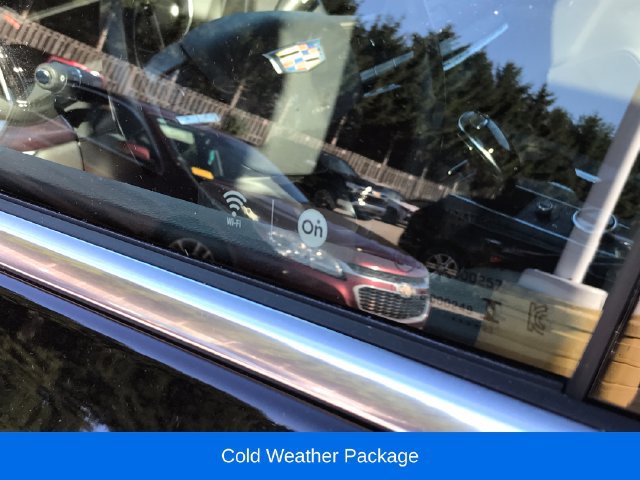 Used 2023 Cadillac XT4 Luxury w/ Cold Weather Package AWD/4WD image 7