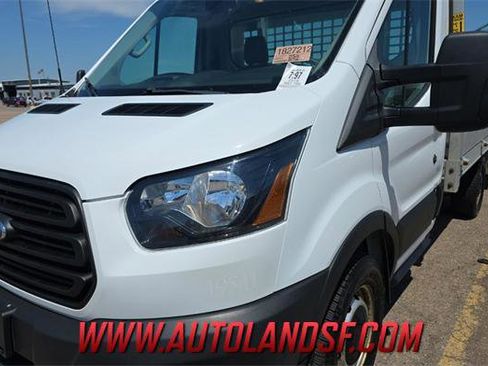 Used 2019 Ford Transit 250 138 RWD image 1