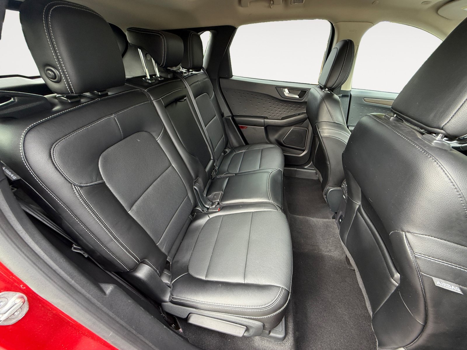 Used 2020 Ford Escape Titanium FWD image 18