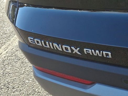 New 2026 Chevrolet Equinox LT w/ Convenience Package II image 11