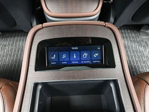 Used 2025 Lincoln Navigator L Reserve AWD/4WD image 44