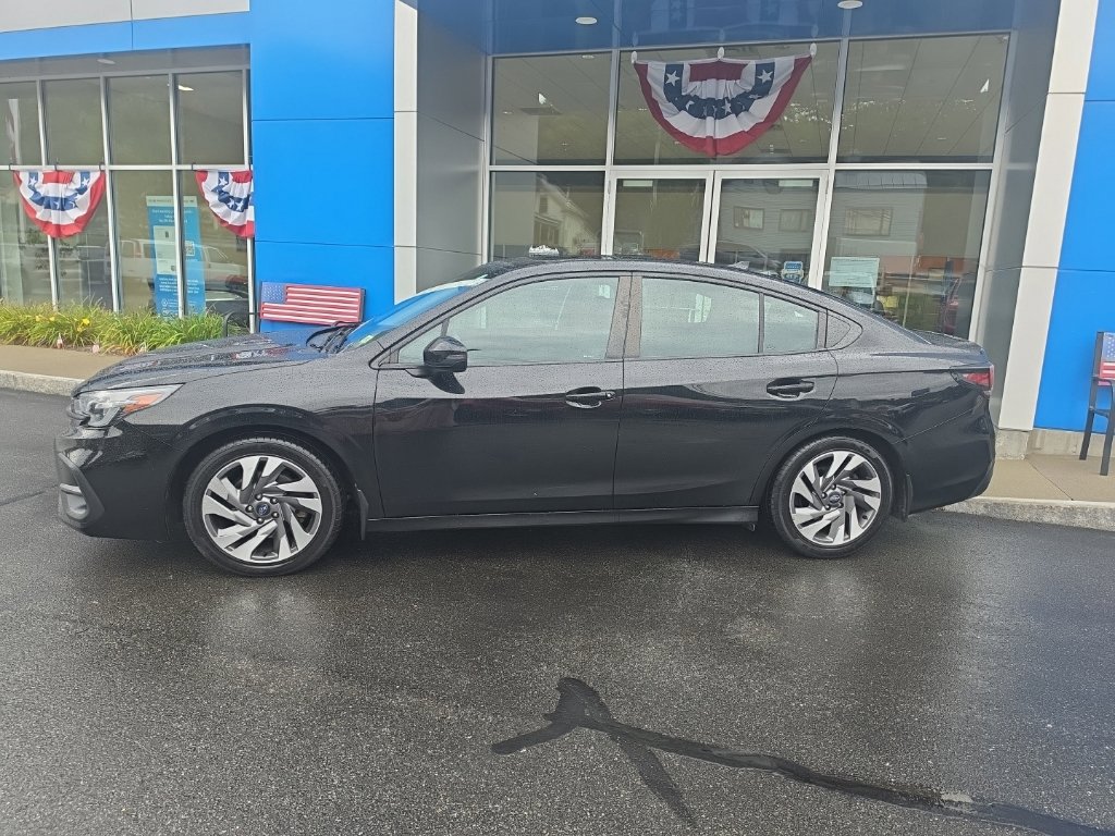 Used 2023 Subaru Legacy Limited AWD/4WD image 3