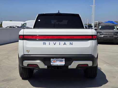 Used 2022 Rivian R1T Adventure AWD/4WD image 5