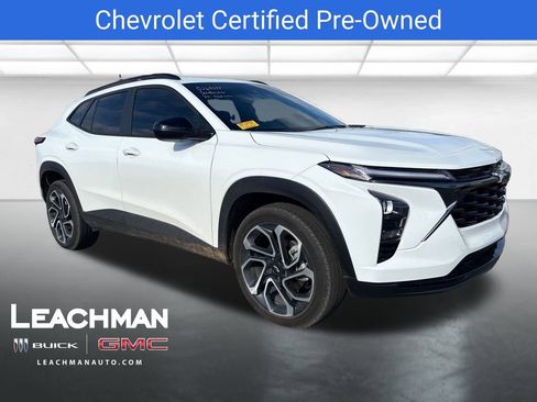 Certified 2025 Chevrolet Trax RS w/ Sunroof Package image 1