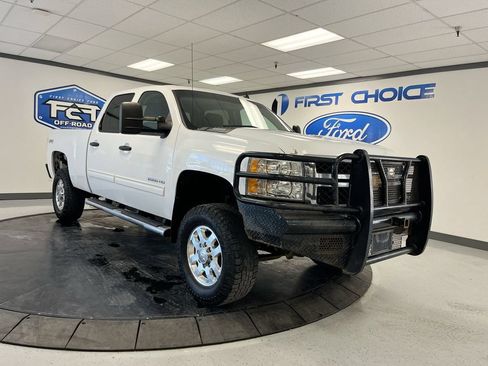 Used 2012 Chevrolet Silverado 2500 LT w/ Convenience Package AWD/4WD image 17