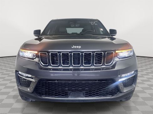 Used 2025 Jeep Grand Cherokee Limited image 2