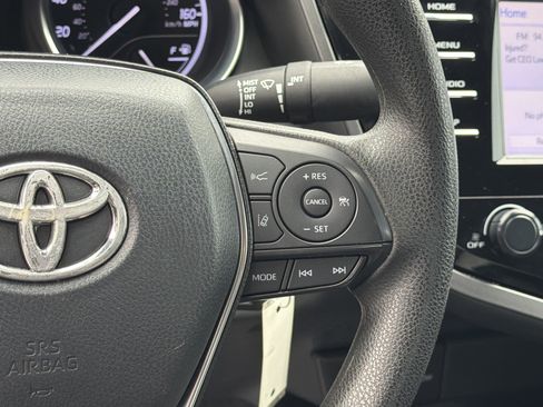 Used 2020 Toyota Camry LE image 24