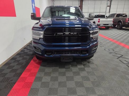 Used 2024 RAM 2500 Laramie w/ Night Edition AWD/4WD image 4