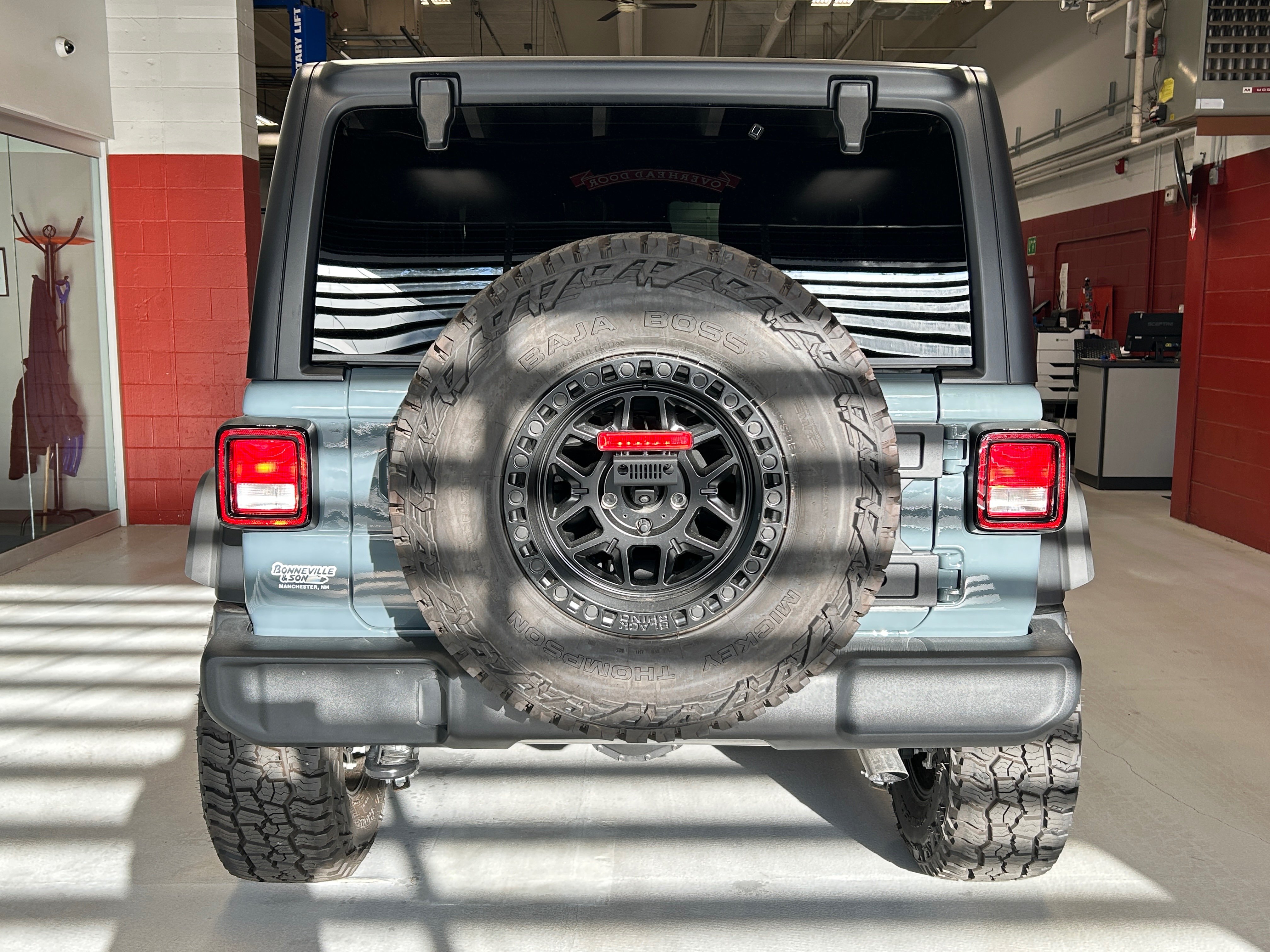 Certified 2025 Jeep Wrangler Sport AWD/4WD image 48