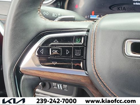 Used 2023 Jeep Grand Cherokee L Summit w/ Advanced Protech Group IV AWD/4WD image 26