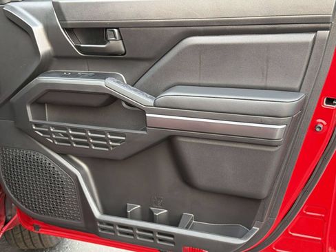 Used 2026 Toyota Tacoma SR5 RWD image 32
