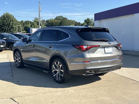 Used 2024 Acura MDX w/ Technology Package AWD/4WD image 4