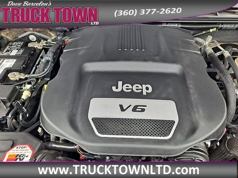 Used 2017 Jeep Wrangler Unlimited Sport w/ Quick Order Package 24S image 12