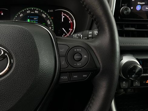 Used 2025 Toyota RAV4 XLE image 35