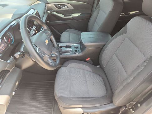 Used 2023 Chevrolet Traverse LT FWD image 18