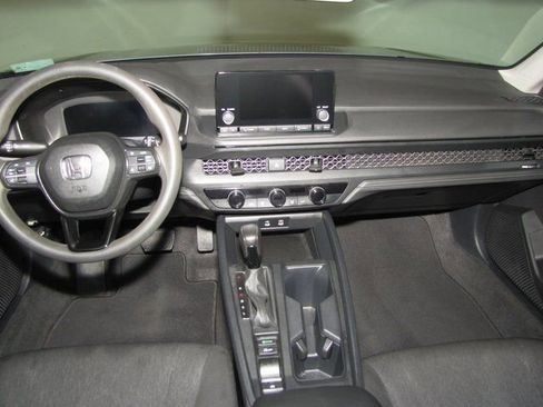 Certified 2023 Honda Accord LX image 13