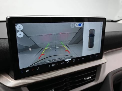 New 2026 Ford Explorer Active RWD image 14