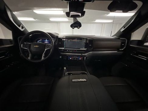 Certified 2024 Chevrolet Silverado 3500 High Country w/ Technology Package AWD/4WD image 20