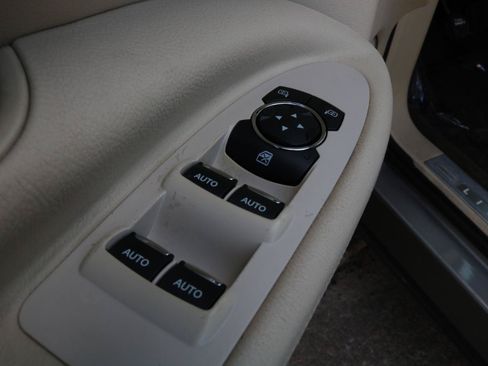 Used 2015 Lincoln MKT AWD w/ Equipment Group 201A image 20