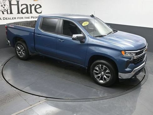 Used 2024 Chevrolet Silverado 1500 LT AWD/4WD image 48
