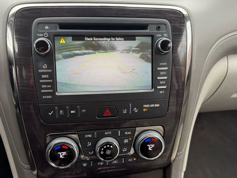 Used 2017 Buick Enclave Leather w/ Trailering Package image 20