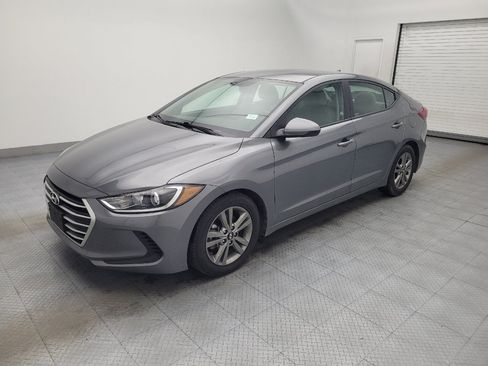 Used 2018 Hyundai Elantra SEL FWD image 2