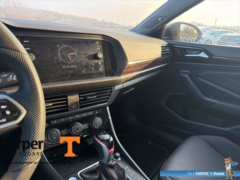 Used 2024 Volkswagen Jetta GLI Autobahn image 13