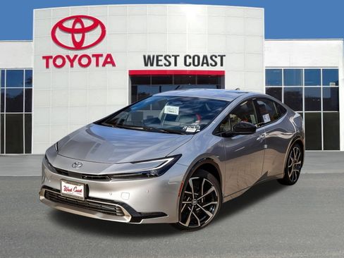 New 2026 Toyota Prius Plug-In Hybrid image 1