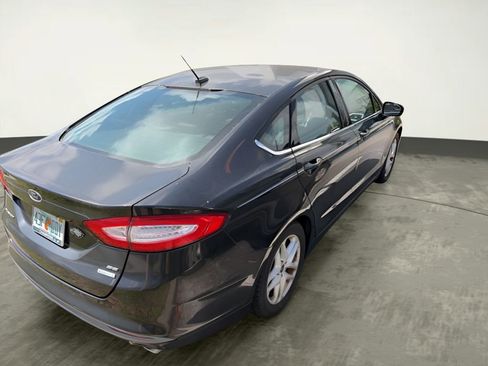Used 2013 Ford Fusion SE image 4