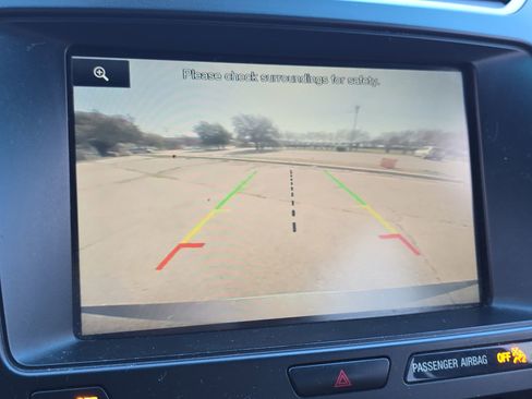 Used 2016 Ford Explorer XLT w/ Equipment Group 202A image 16