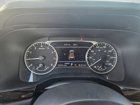 Used 2024 Nissan Pathfinder SV image 11