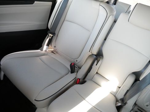 Certified 2026 Honda Odyssey Touring image 12