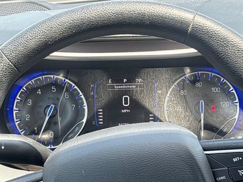 Used 2021 Chrysler Voyager Lxi FWD image 18