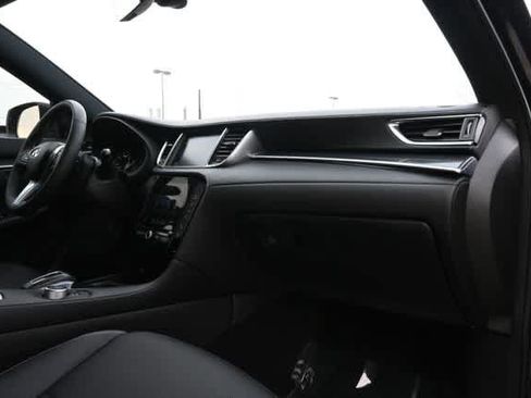 Used 2023 INFINITI QX50 Sport FWD image 23