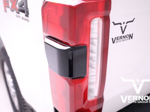 New 2026 Ford F250 Lariat w/ Chrome Package image 43