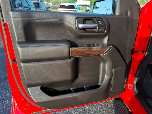 Used 2019 GMC Sierra 1500 SLT w/ SLT Premium Package AWD/4WD image 13