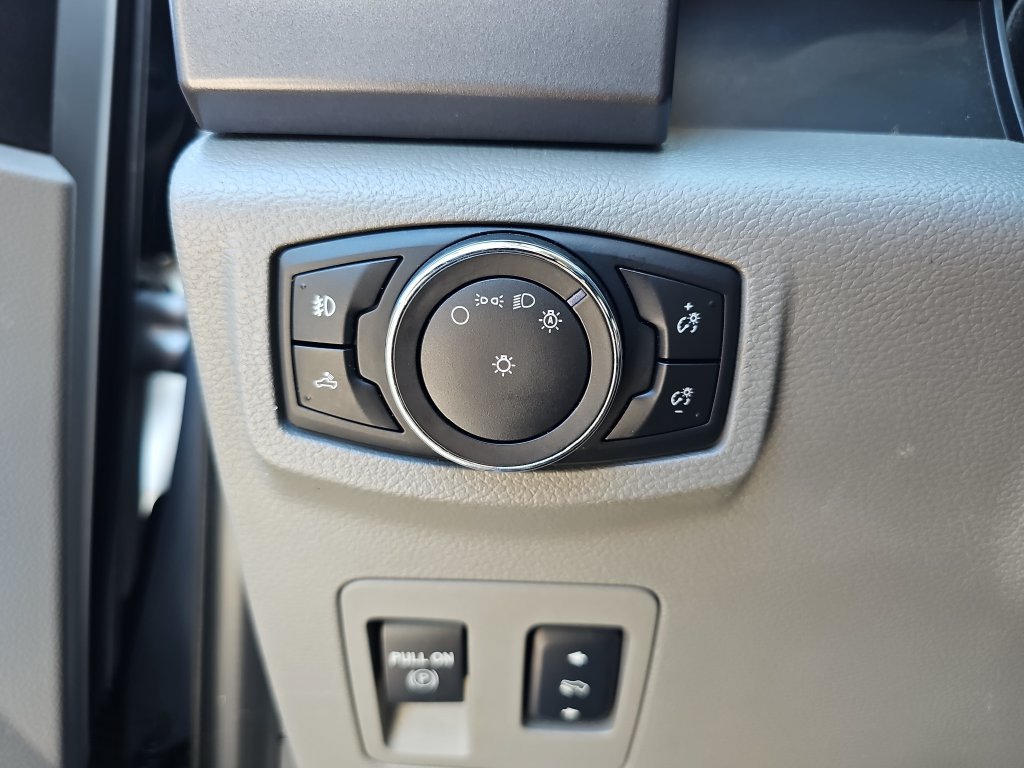 Used 2017 Ford F150 XLT w/ Equipment Group 301A Mid AWD/4WD image 35