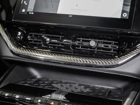 New 2026 Aston Martin DBX S image 30