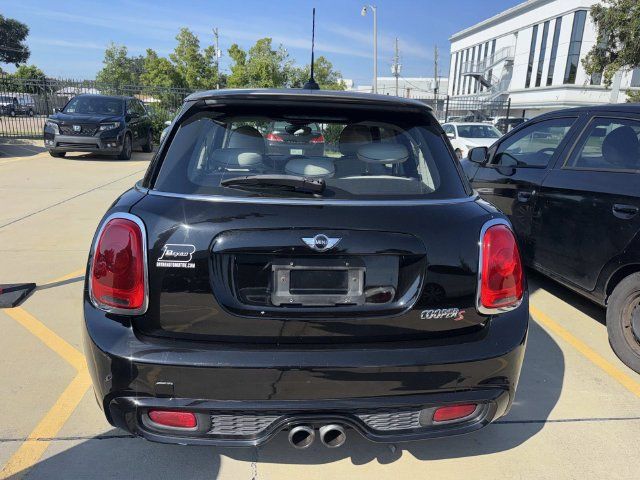 Used 2017 MINI Cooper S FWD image 5