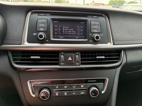 Used 2016 Kia Optima LX FWD image 11