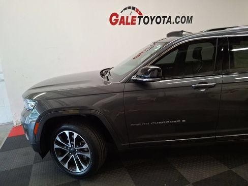 Used 2021 Jeep Grand Cherokee L Overland w/ Luxury Tech Group IV AWD/4WD image 5