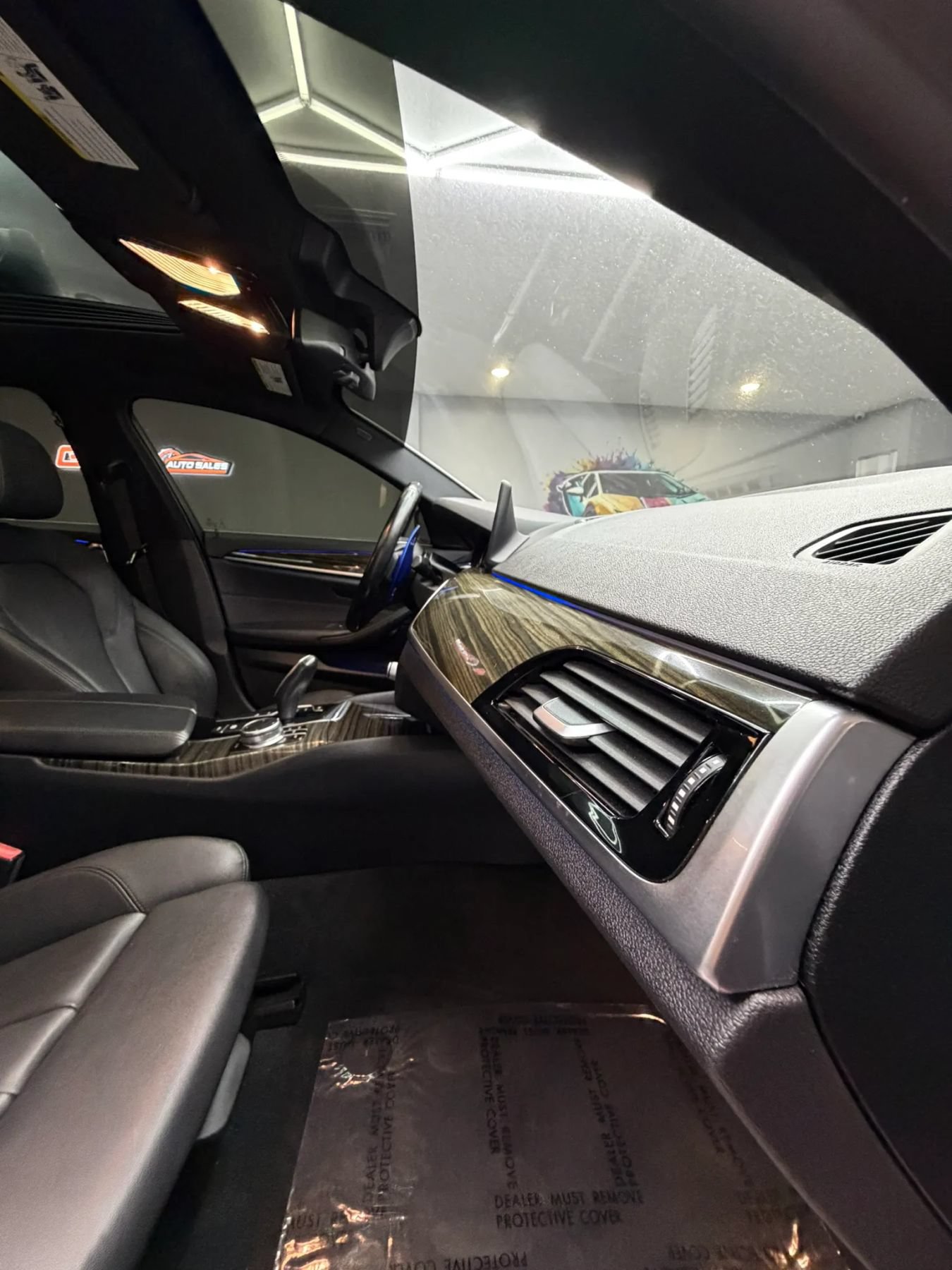 Used 2018 BMW 530e w/ Premium Package 2 RWD image 36