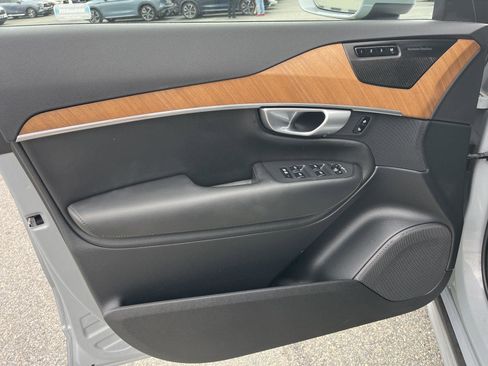 Used 2024 Volvo XC90 B5 Plus image 10