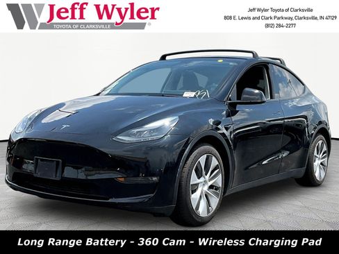 Used 2023 Tesla Model Y Long Range AWD/4WD image 1