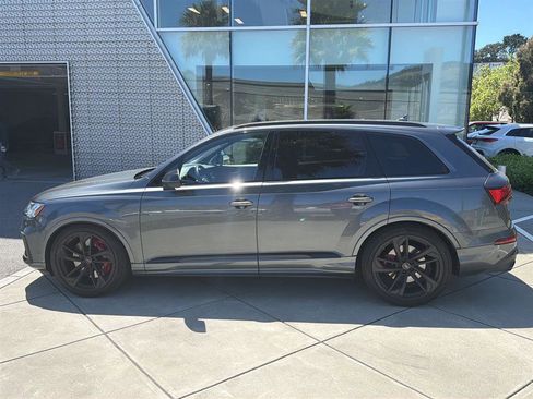Used 2023 Audi SQ7 Prestige AWD/4WD image 8
