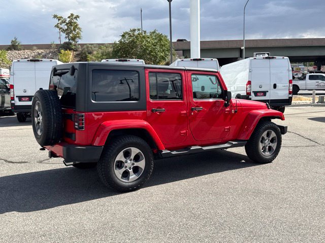 Used 2018 Jeep Wrangler Unlimited Sahara w/ Connectivity Group AWD/4WD image 8